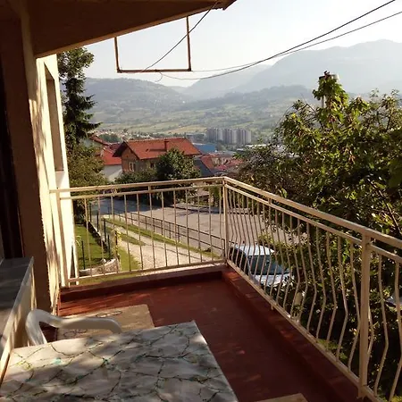 Apartment Lajlas *